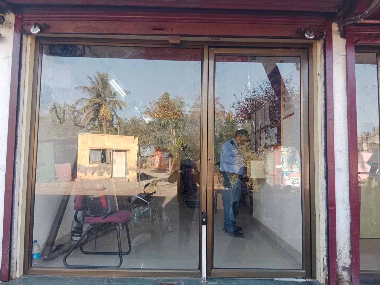 Glass and aluminium fabrication project by Balaji Glass And Aluminium Works, Baramati