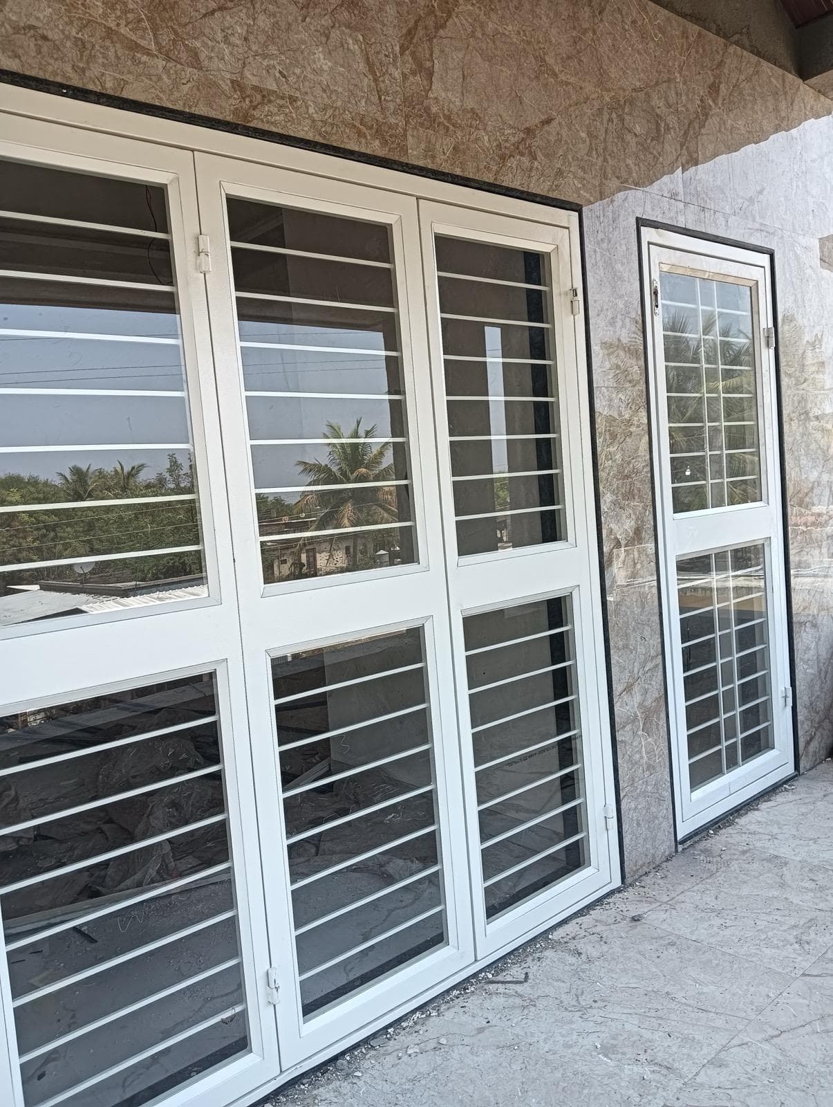Glass and aluminium fabrication project by Balaji Glass And Aluminium Works, Baramati