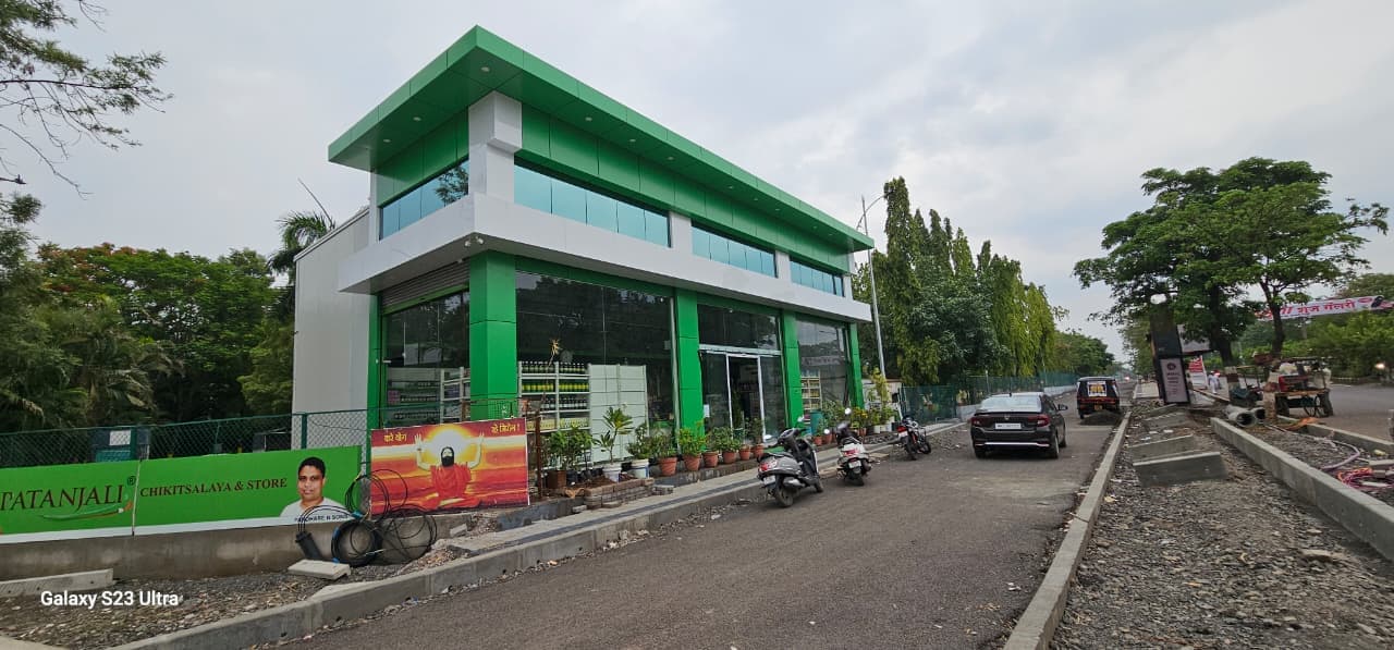 Glass and aluminium fabrication project by Balaji Glass And Aluminium Works, Baramati