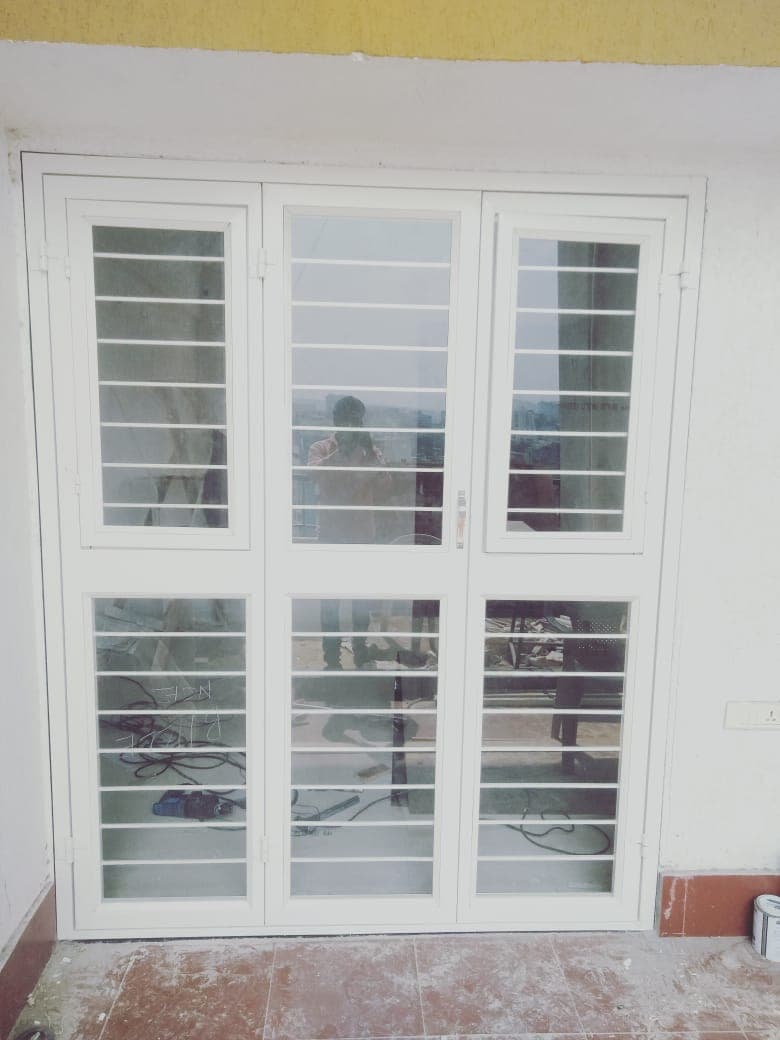 Glass and aluminium fabrication project by Balaji Glass And Aluminium Works, Baramati